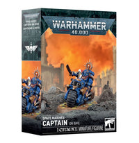 Warhammer 40000: Space Marines Captian on BIke